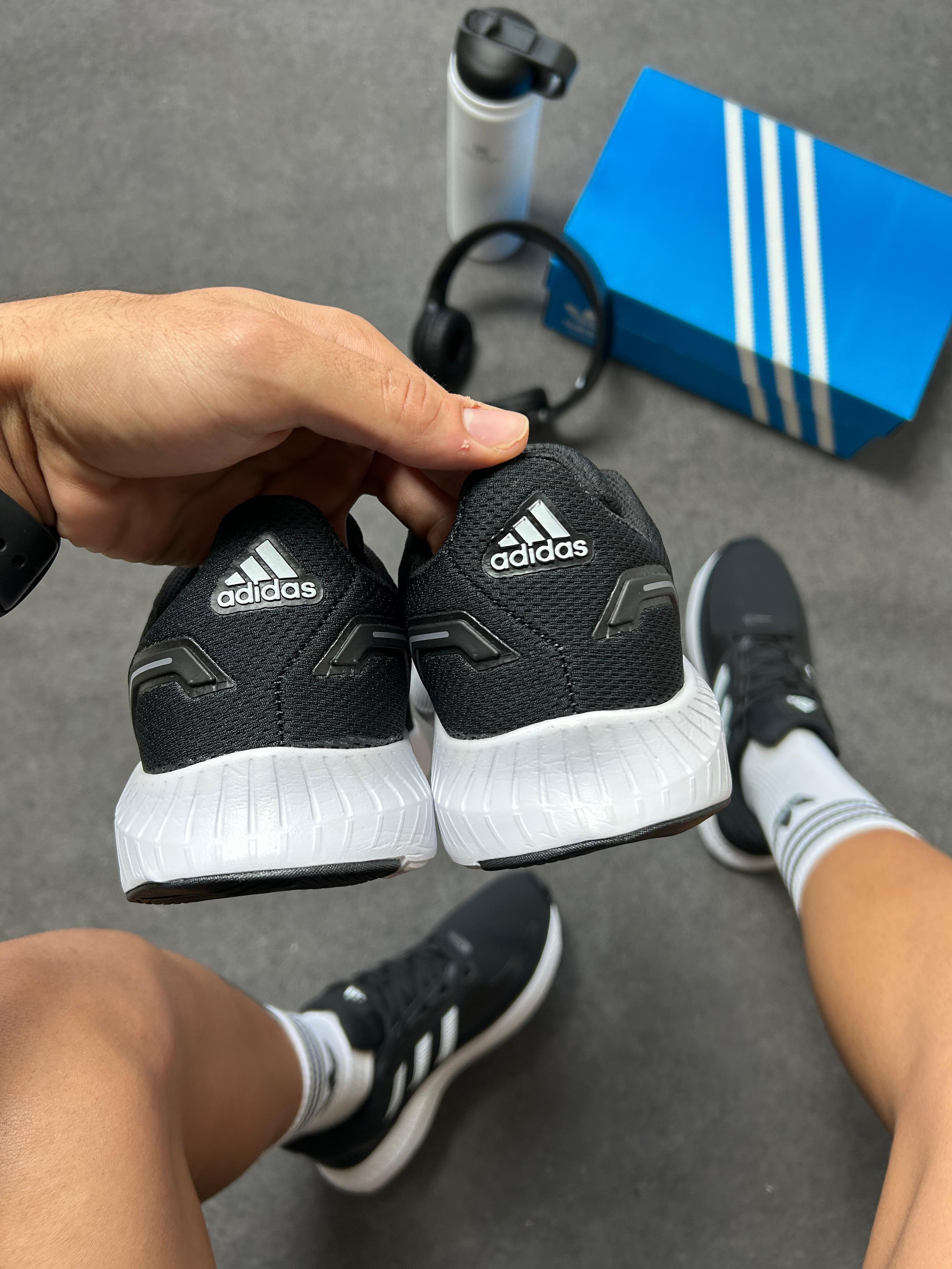 Adidas falcon run