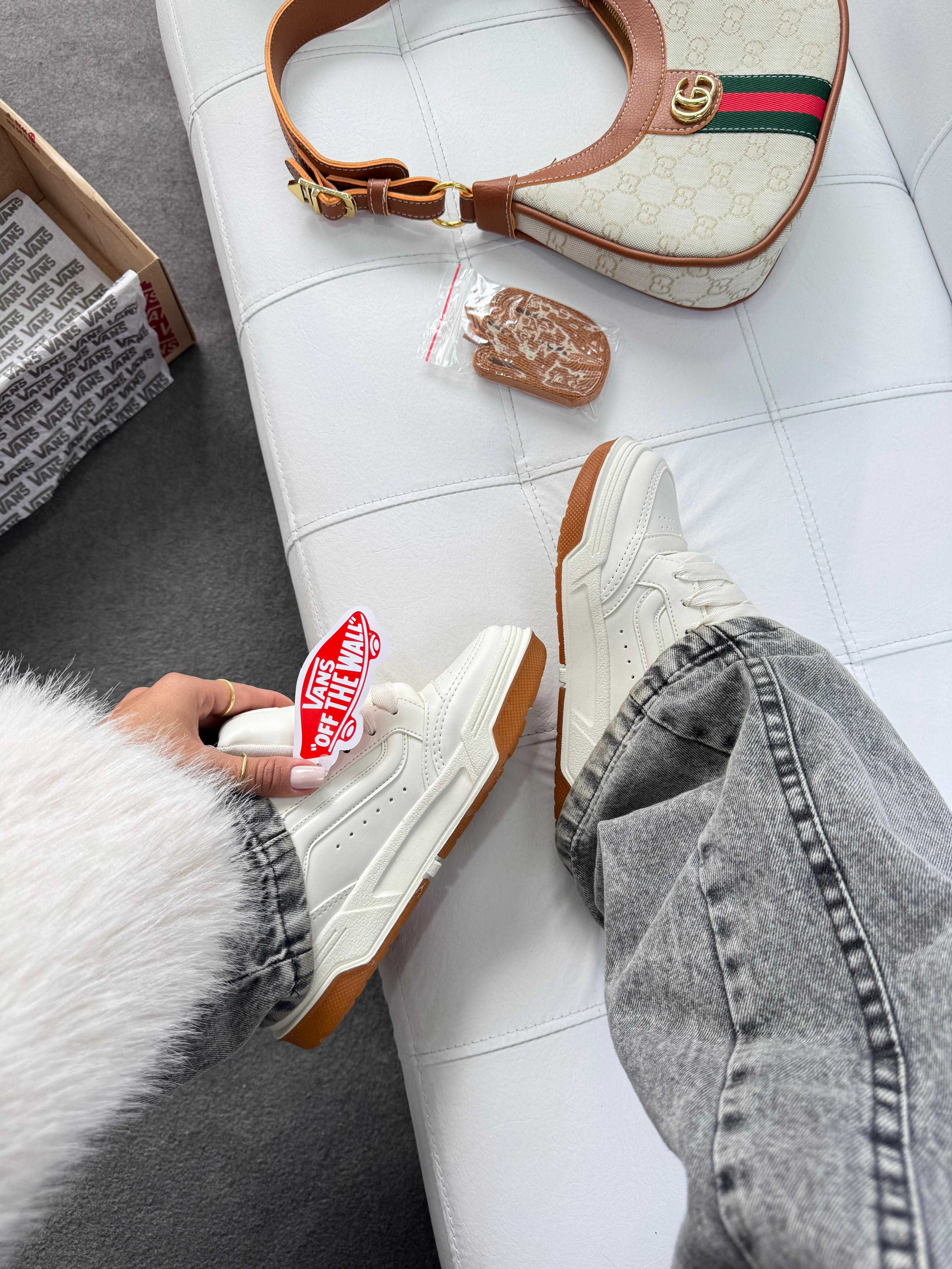 Vans hyline